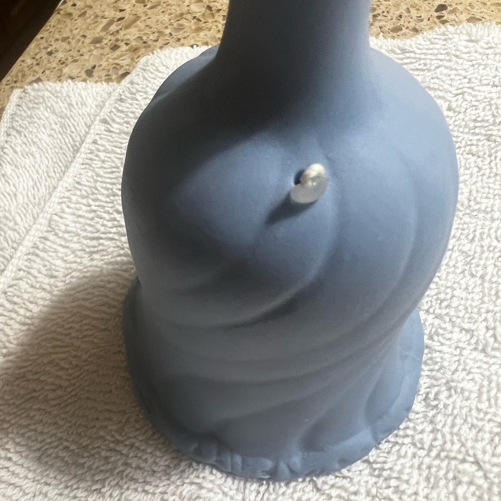 Blue and White Vase and Bell Set - Picture 4 of 5
